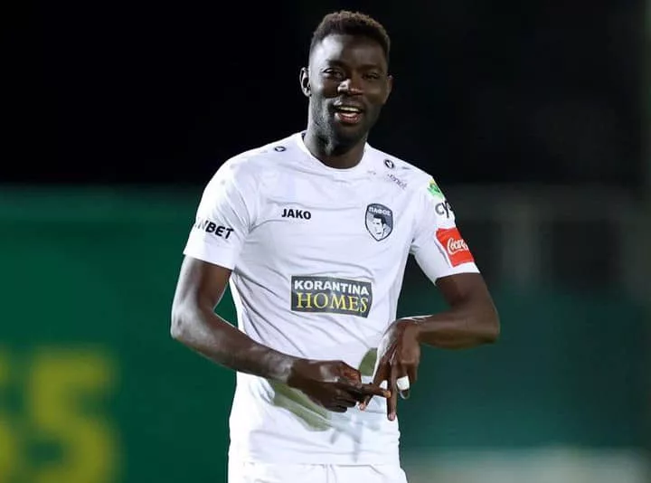 Chypre, Moustapha Name buteur avec Pafos