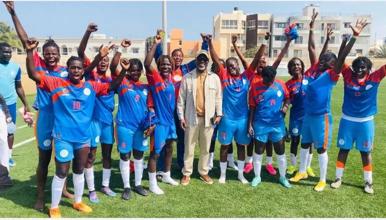 Aigles de Médina avec le président Cheikh Ahmed Tidiane Bâ