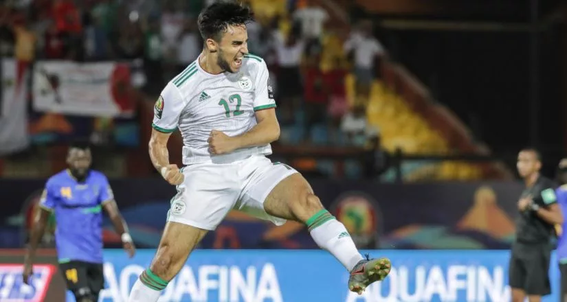 Adam Ounas scénarise pour l'Algérie un parcours identique à celui du Sénégal lors de la Coupe d'Afrique des Nations (CAN) 2021, conclue par le sacre des Lions de la Teranga.