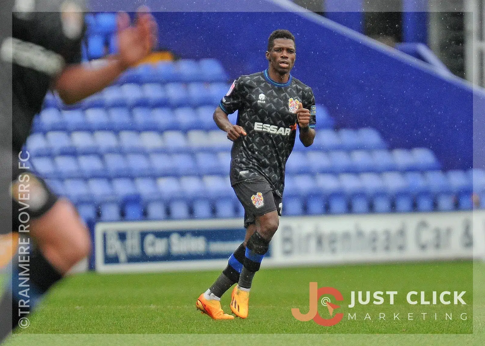 AS Douanes (L2) : Ousmane Marouf Kane signe à Tranmere Rovers (D4, Angleterre)