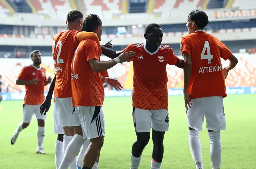 Turquie : Amadou Ciss porte Adanaspor