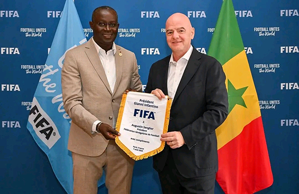 Me Augustin Senghor à la FIFA