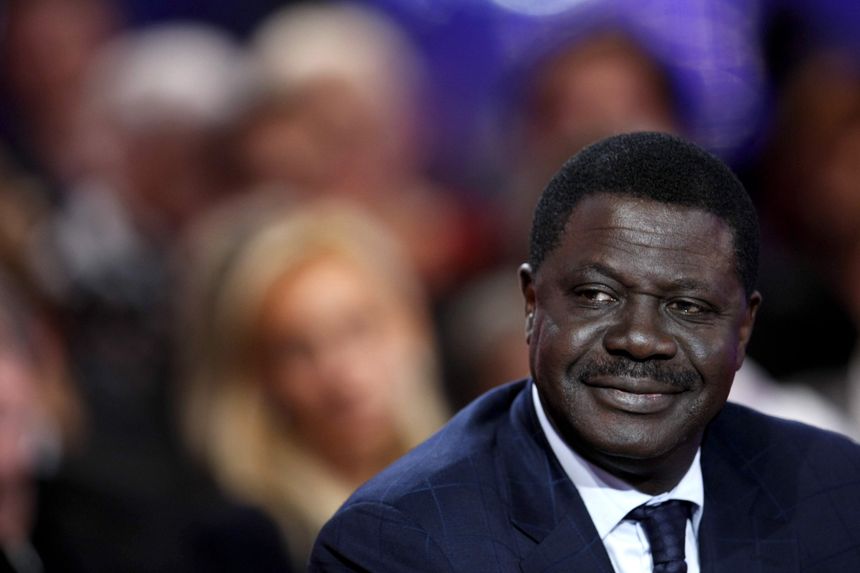 Hommage à Pape Diouf