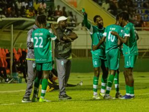 Balla Djiba et les joueurs du Casa Sports