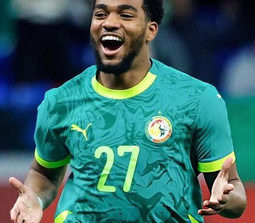 À 17 ans, Ibrahim Mbaye ne se laisse pas emporter par les performances et le succès.