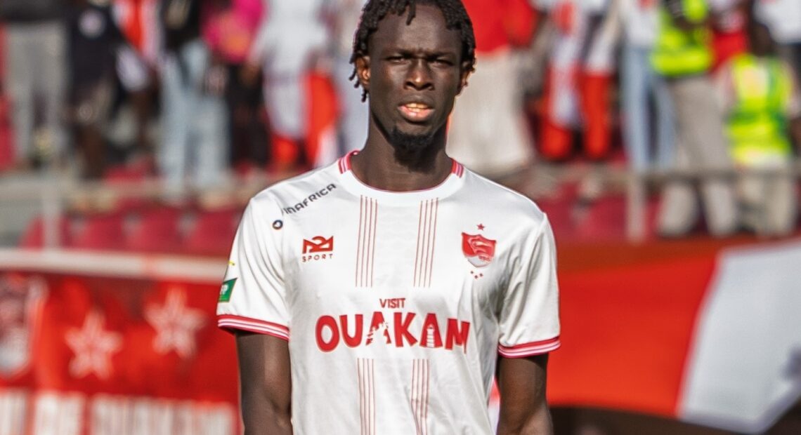 Moussa Sogue à Paradou AC