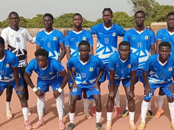 Les seniors de Niaguis FC