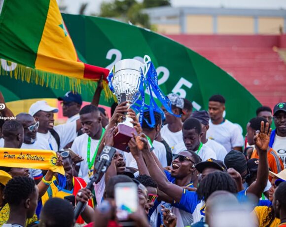 Rufisque célèbre Teungueth FC champion du Sénégal 2026