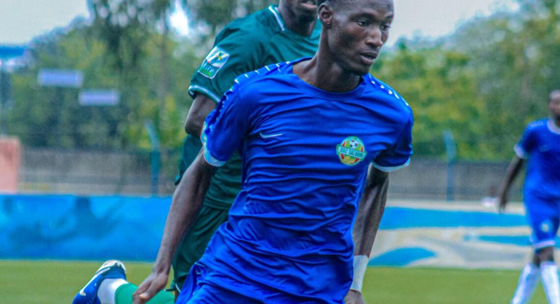 Mamadou Ndao DI Maria à Guelwaars